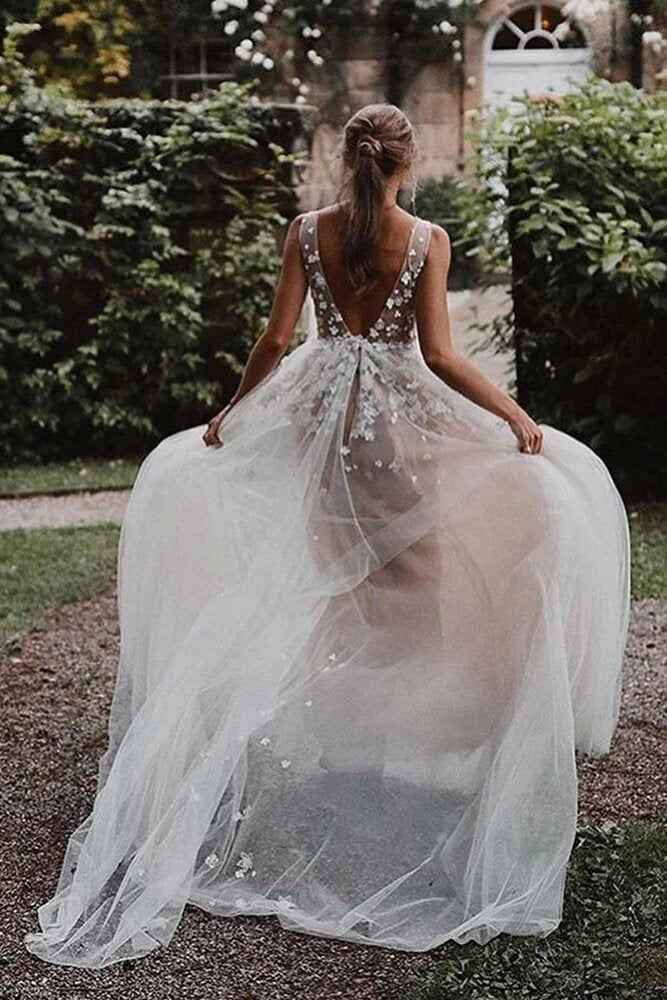 Gorgeous A-line V Neck Rustic Wedding Dresses With Lace Appliques, PW457