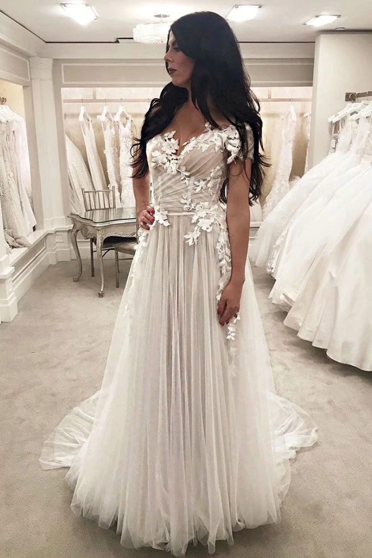 a line cap sleeves tulle wedding dress with lace appliques