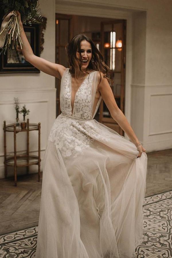 a line v neck tulle long wedding dress with lace appliques