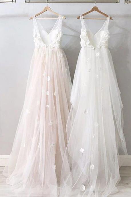 A-line V-neck Beach Wedding Dresses Backless Bridal Gown With Appliques PW125