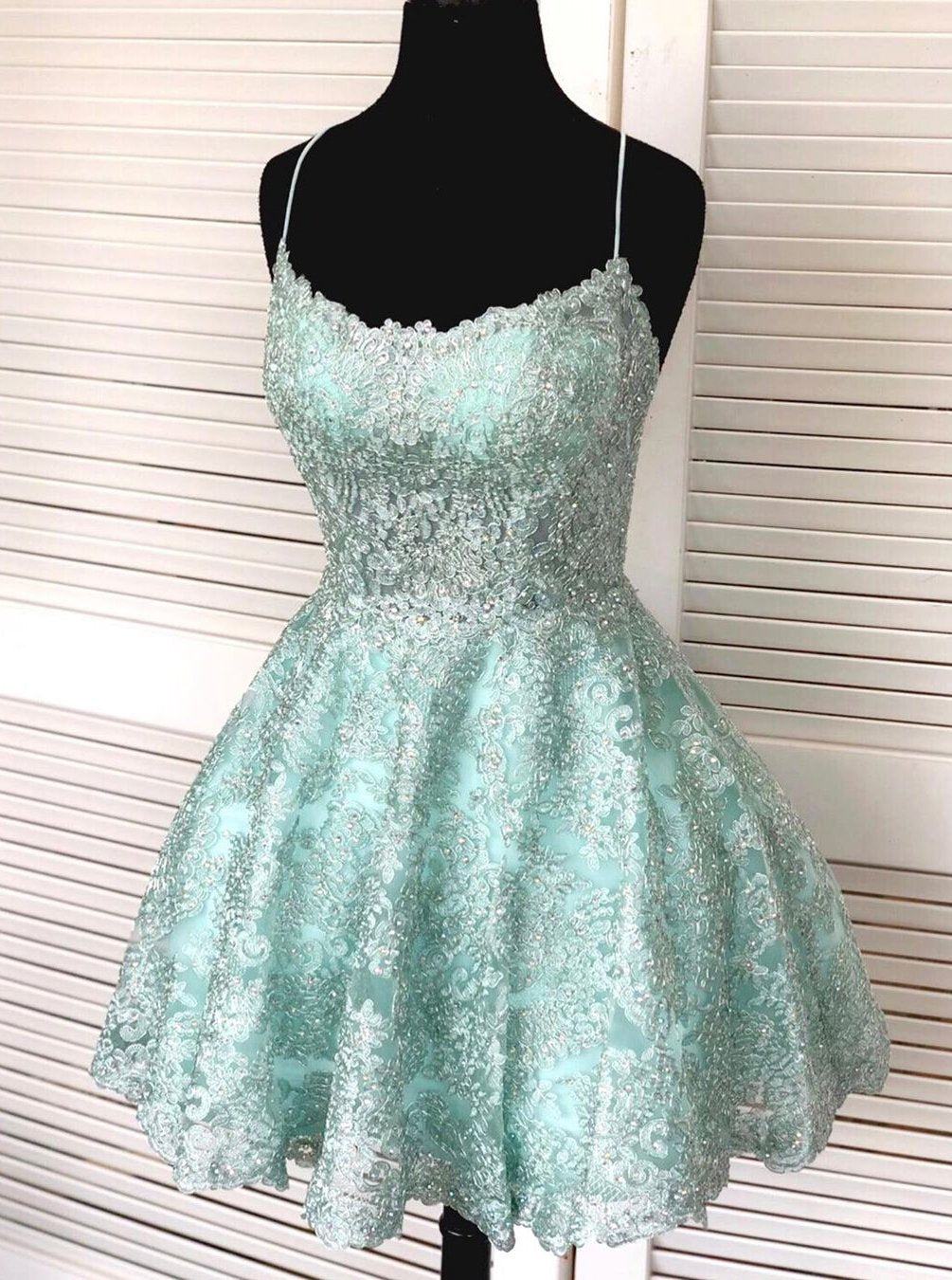 spaghetti straps mint green short lace backless homecoming dresses