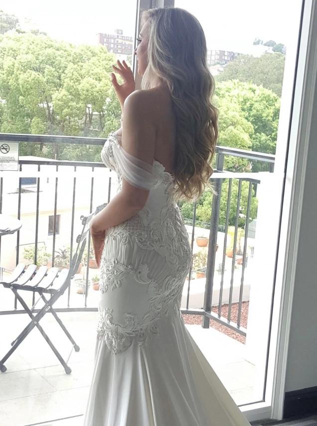 Off Shoulder Lace Appliques Mermaid Wedding Dress with Pearls PW27