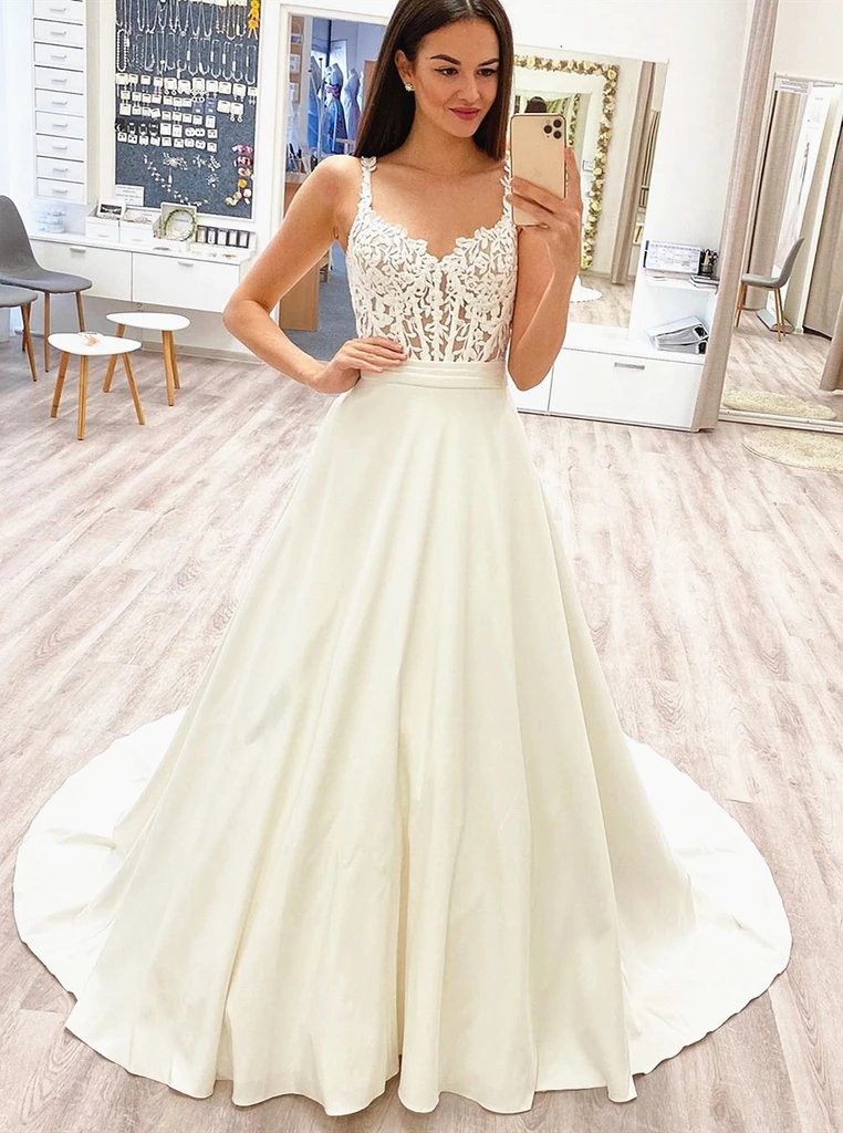 A-line v-neck prom evening dresses, lace appliques ivory wedding dresses mg09