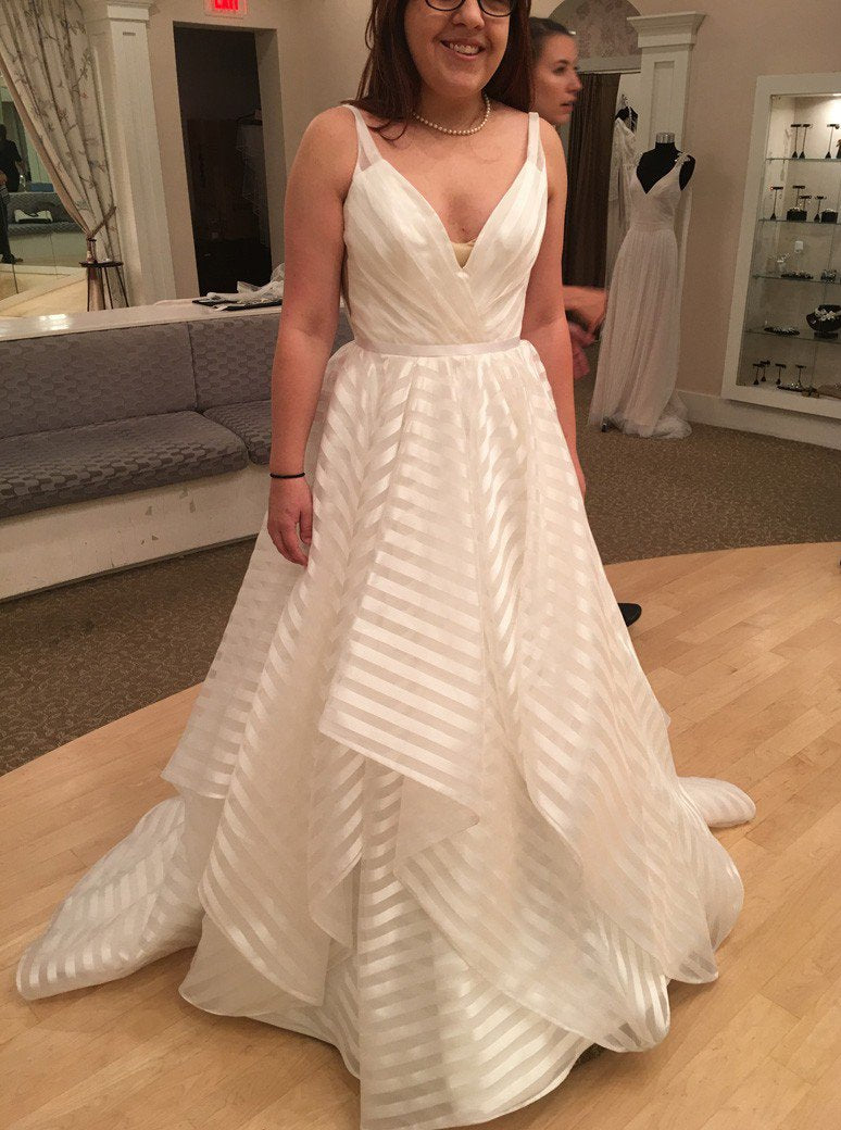 Deep V-Neck Stripes Plus Size Wedding Dresses Organza Backless Bridal Gown PW29