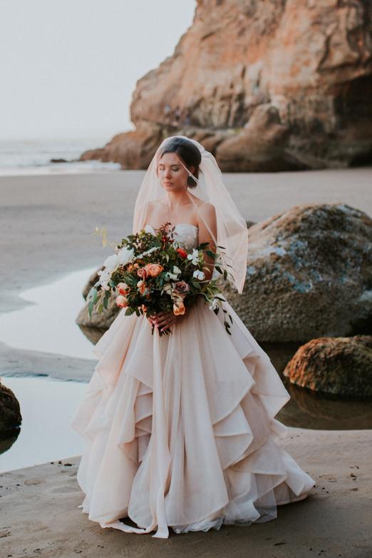 sweetheart tulle sleeveless country wedding dress with ruffles