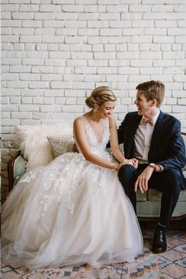 charming country wedding dresses v neck appliques a line bridal gowns