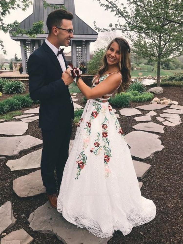 lace long prom dress with embroidery appliques v neck backless graduation dress