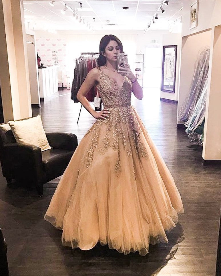 v neck plus size prom dress beaded appliques floor length quinceanera dress