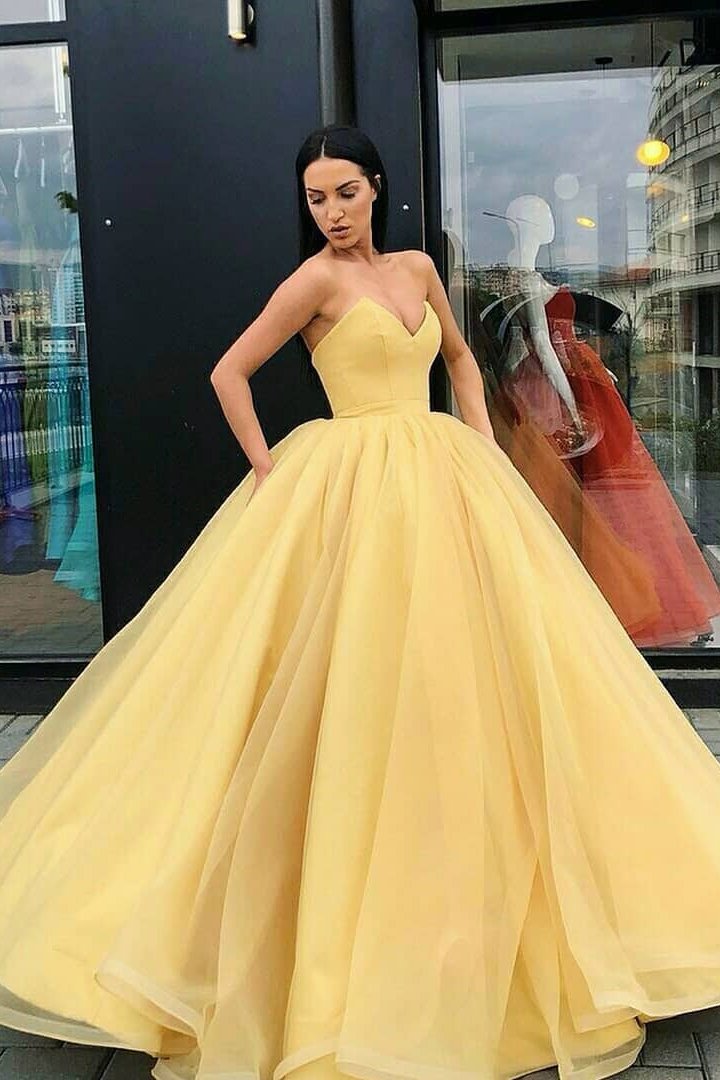 strapless ball gown quinceanera dress tulle lilac long prom dress