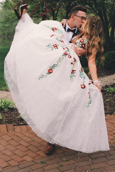 lace long prom dress with embroidery appliques v neck backless graduation dress
