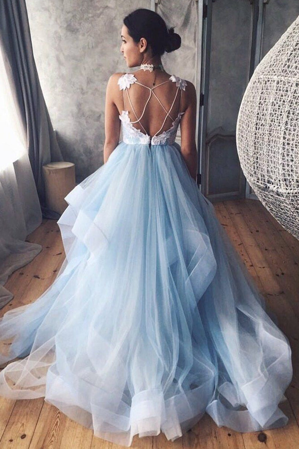 v neck blue long prom dresses with lace appliques backless formal dresses