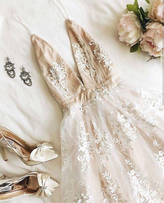 charm a line v neck homecoming dress with lace appliques