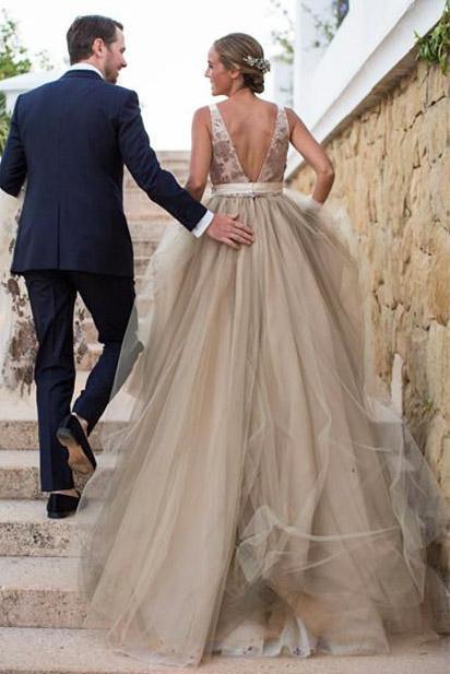 a line deep v neck tulle wedding dress with lace appliques top