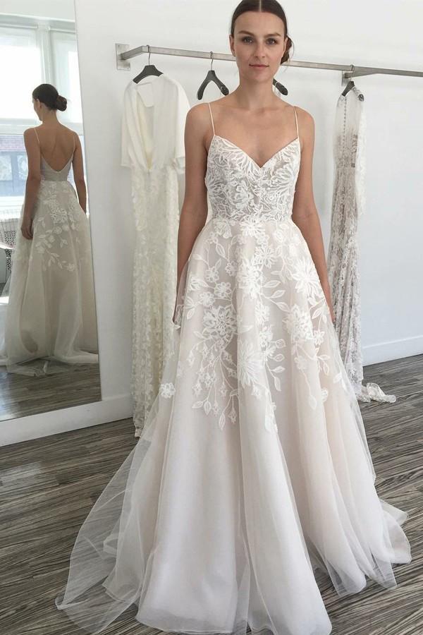 a line spaghetti tulle backless wedding dress with appliques