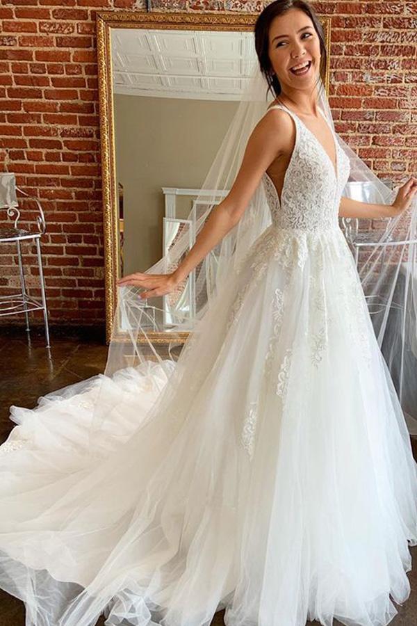 gorgeous a line v neck tulle wedding dresses with lace appliques