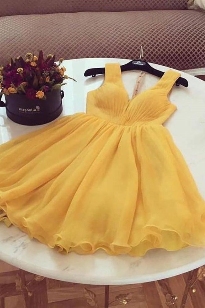 Chic A-line Yellow V-neck Short Homecoming Dresses Graduation Dress GM09