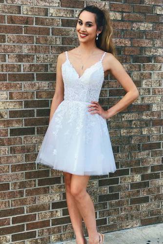 Elegant Straps Tulle White Short Homecoming Dress with Lace GM03