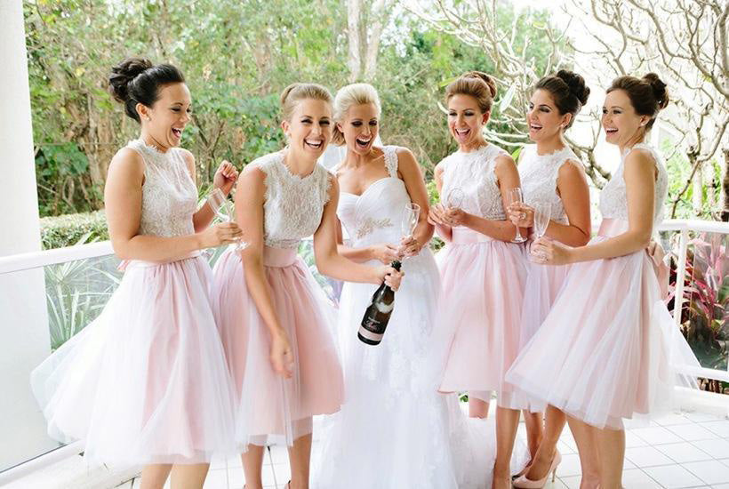 A-Line Jewel Neck Lace Tulle Knee Length Bridesmaid Dresses PB186