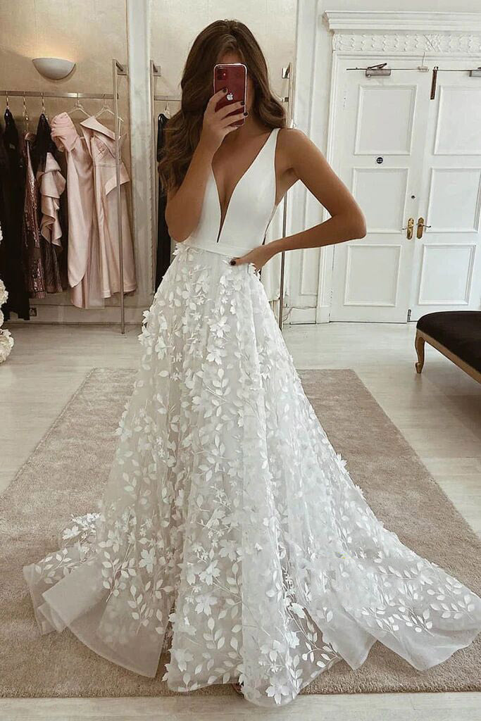 a line bohemian wedding dress with lace appliques beach bridal gown