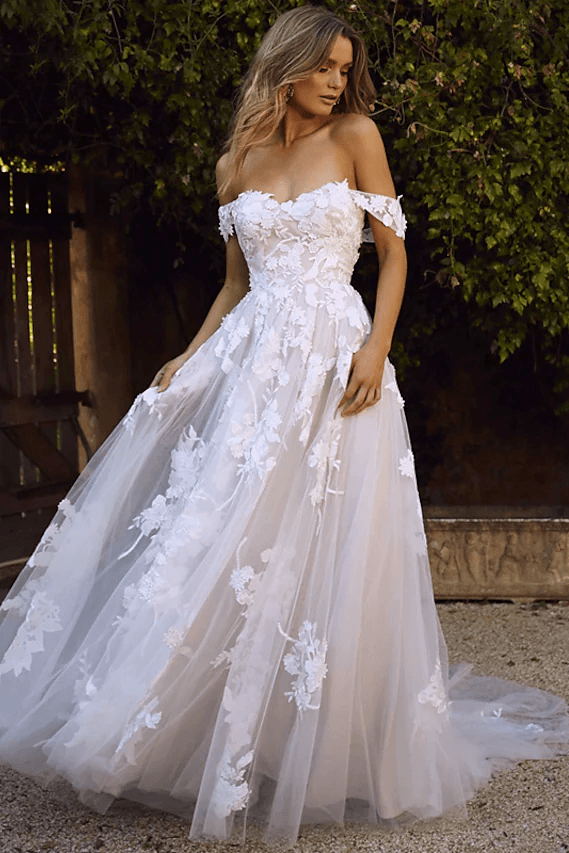A-Line Wedding Dresses Off Shoulder Lace Appliques Boho Wedding Gown PW496