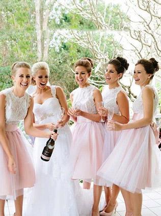 a line jewel neck lace tulle knee length bridesmaid dresses