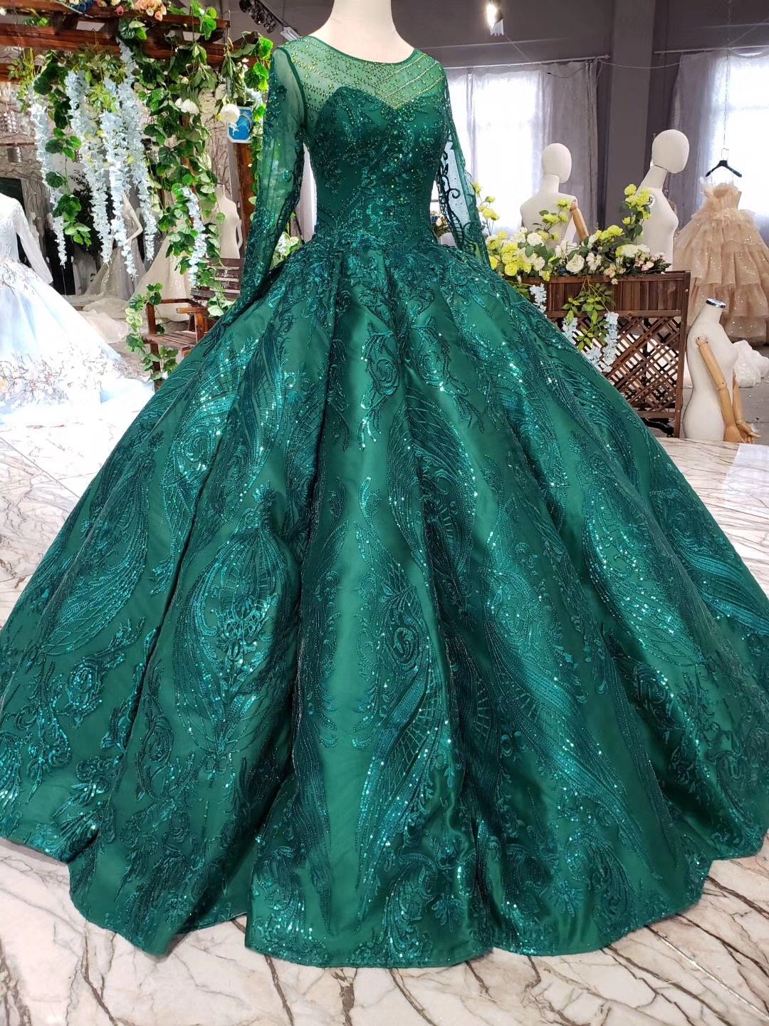 Princess Green Quinceanera Gown Beaded Appliques Long Sleeves Ball Gown MP342