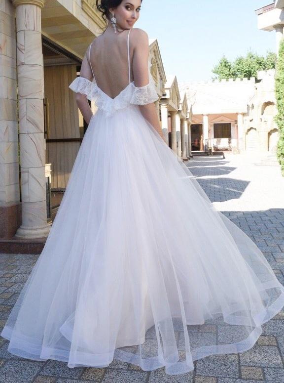 spaghetti straps lace dropped sleeves flowy backless tulle beach wedding dress pw265