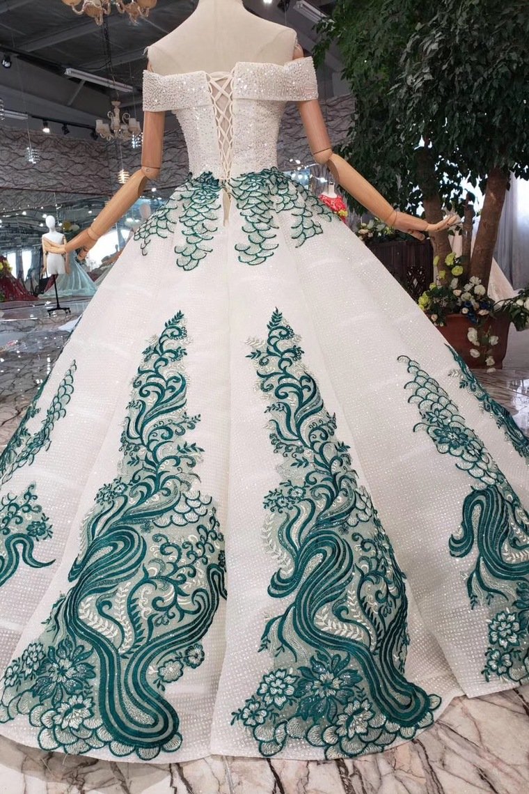 off the shoulder sparkly quinceanera gown beads sequins appliques prom dress