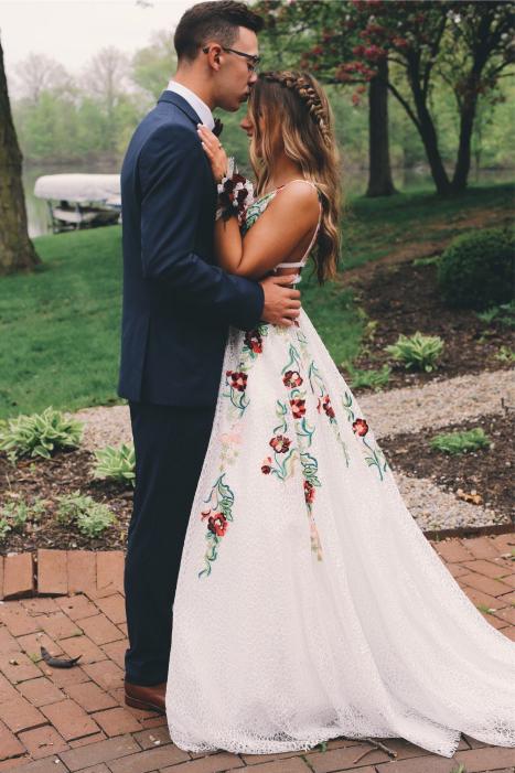 lace long prom dress with embroidery appliques v neck backless graduation dress