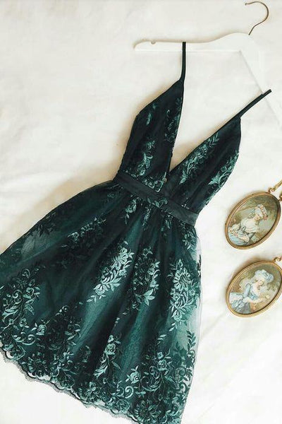 dark green spaghetti straps cross back short homecoming dress Dark Green Short Homecoming Dresses, Spaghetti Straps V Neck Party Gow –  MyGirlProm.com