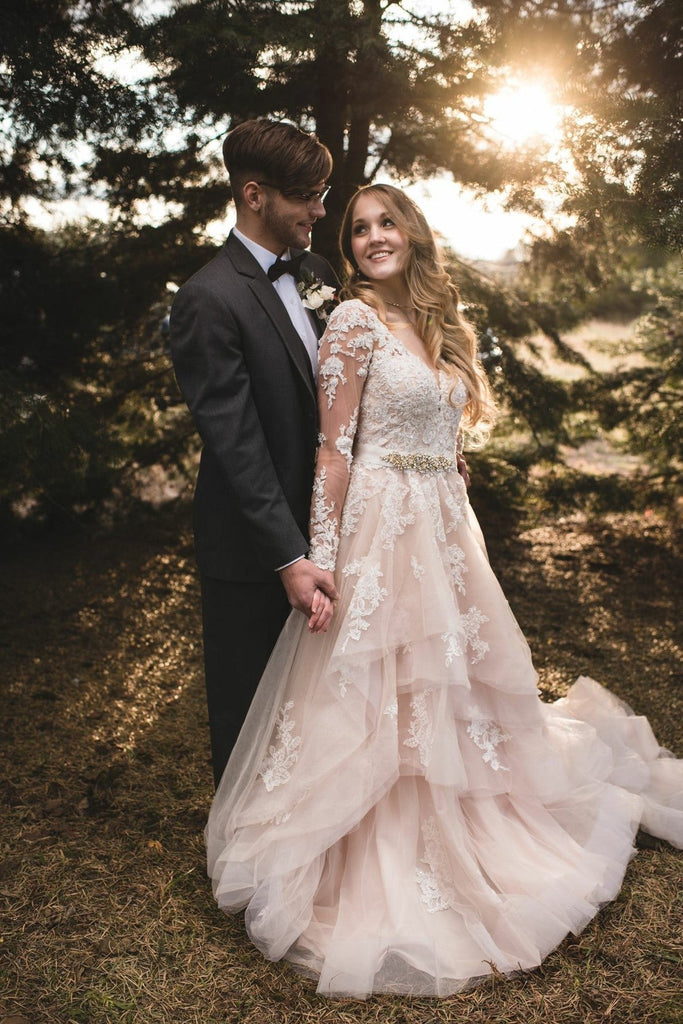charming lace long sleeves tulle wedding dresses with tiered