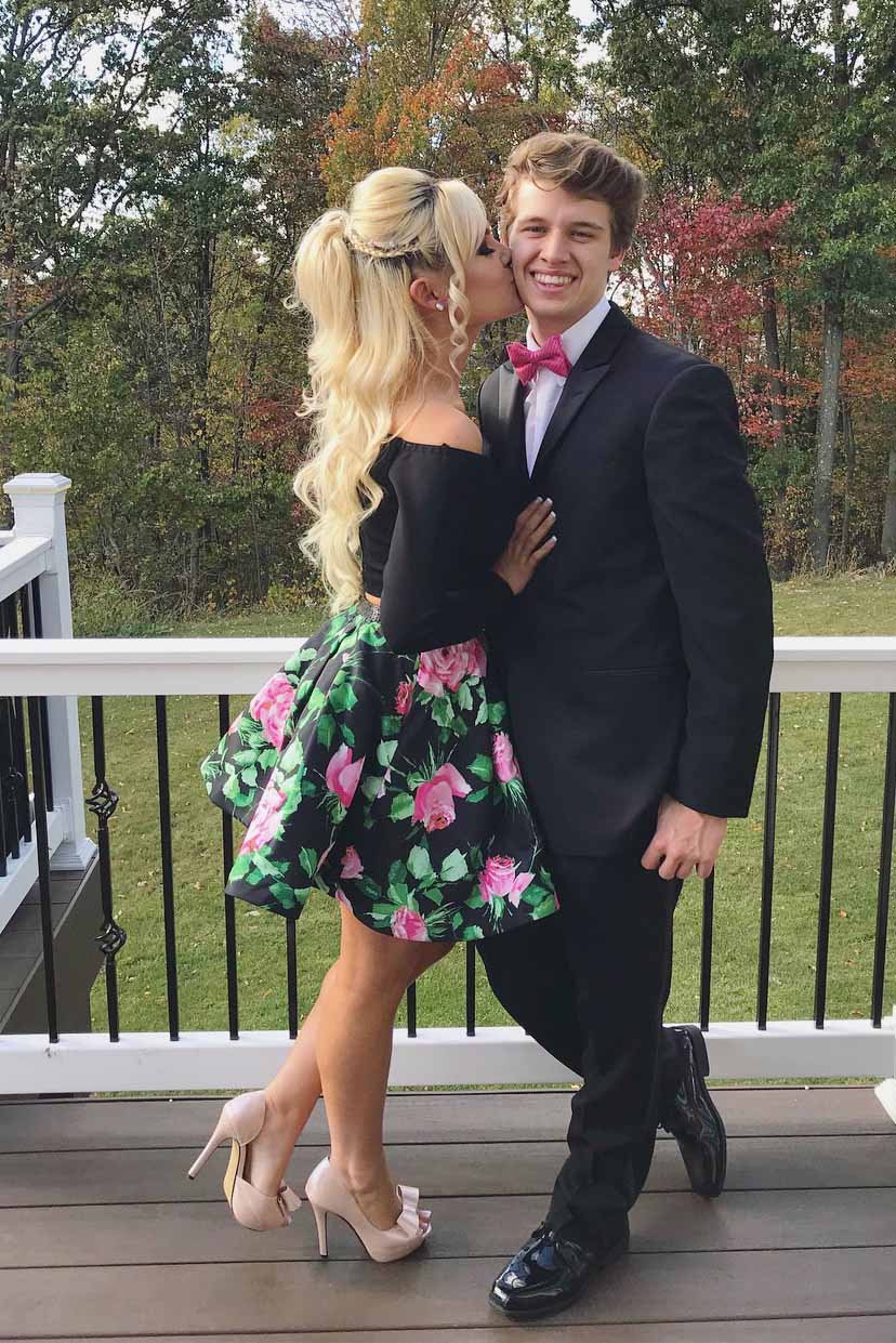 Black Long Sleeves Short Prom Dresses, Floral Print Two Piece Homecoming Dress GM202